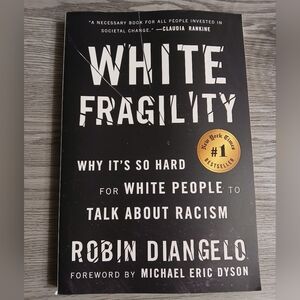 🤩2/$30 White Fragility by Robin DiAngelo Paperback Book